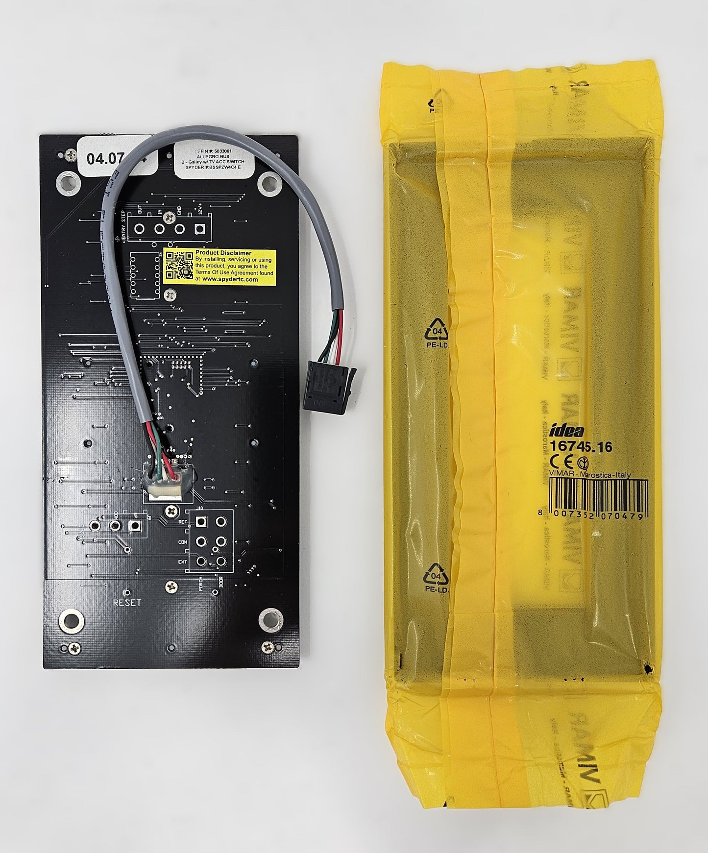 5033081 BSSPZW4C4 E - Sw Panel Assy, SSP14, 10 Pos., Tiffin - Allegro Bus , Z, GALLEY w/ TV ACCENT, Horiz