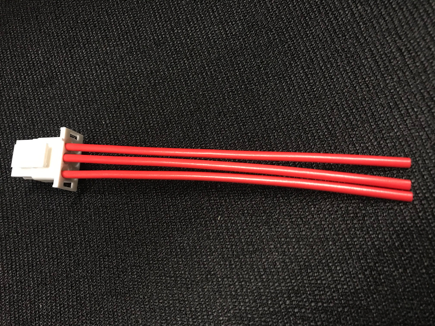 15330 CON505150 - Connector, 3x2 pos MNL Plug, Male, Harness (Wires in Pin 1, 2 & 3)