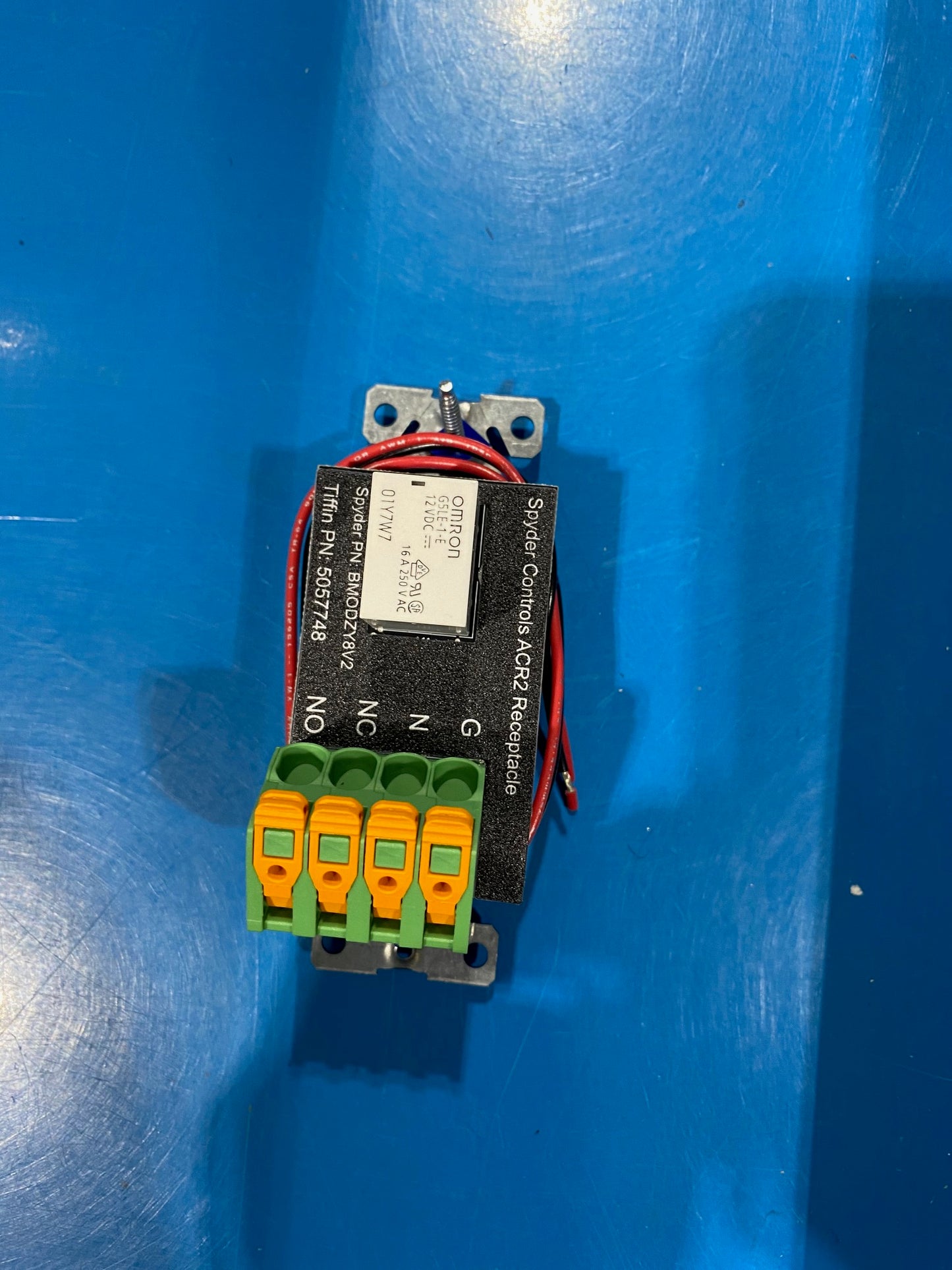 5057748 BMODZY8V2 - Module Assy, ACR2 120V Relay Recep, Single Gang, Z